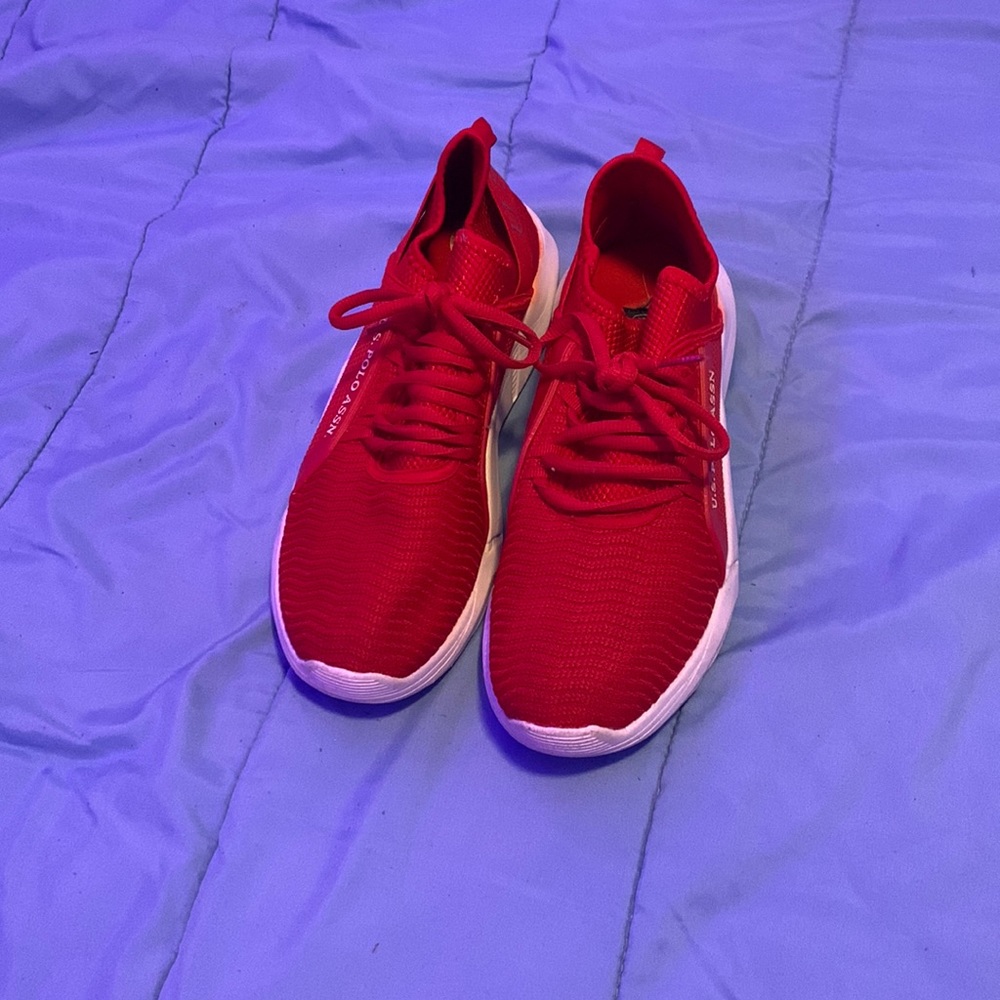 Shoes color red size 8